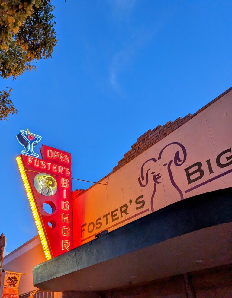 Foster's Bighorn Neon Sign Credit AreYouThatWoman.com