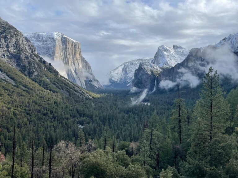 Yosemite tunnel view in winter