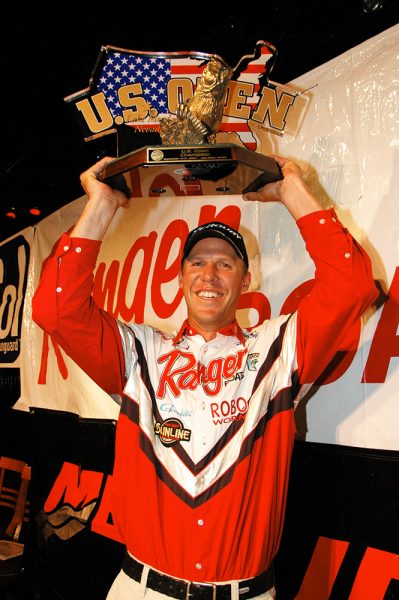 RARIFIED AIR – Aaron Martens is all smiles after claiming the second of back-to-back WON BASS U.S. Open victories in 2005. He would later go on to win his third U.S. Open title in 2011, something only two other anglers — Mike Folkstead and Clifford Pirch — have ever accomplished.